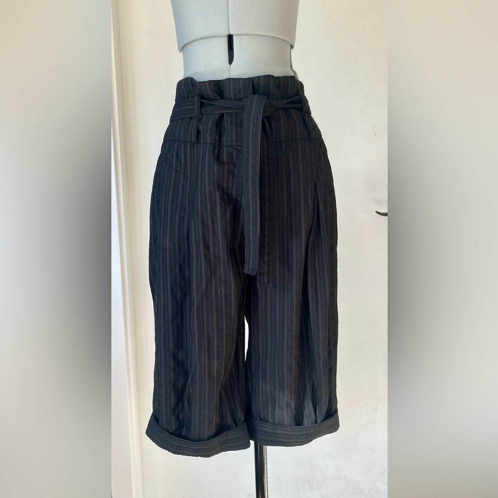 Max Azria pin striped wool cuffed culottes, paper bag waist,blk/grey/brn,4, EUC